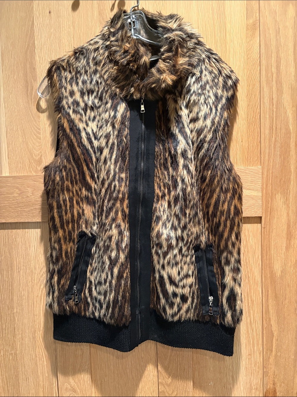 Tahari Faux Fur Leopard Print Zip Vest - Brown/Black